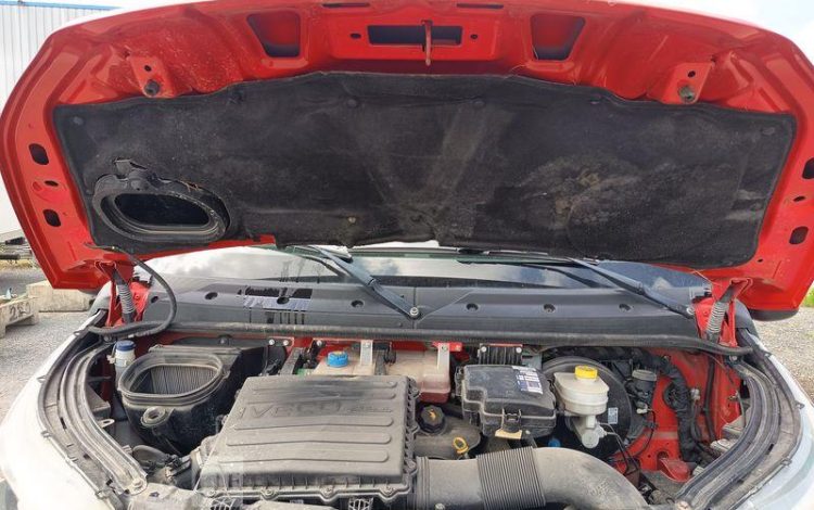 IVECO CAMION BENNE SIMPLE CABINE COFFRE  EY-503-BH