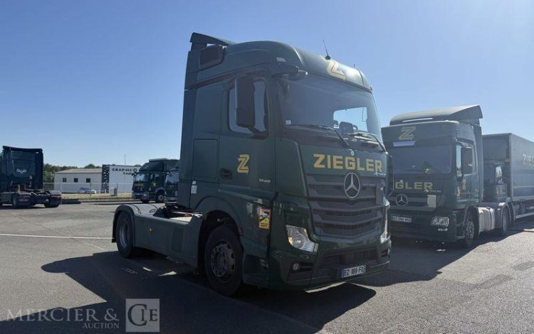 MERCEDES ACTROS 1845 BVA VERT EZ-189-FX