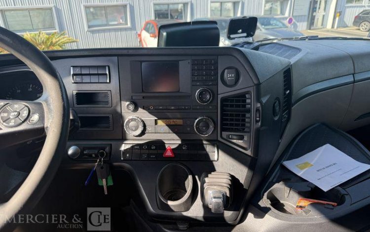 MERCEDES ACTROS 1845 BVA VERT EZ-189-FX