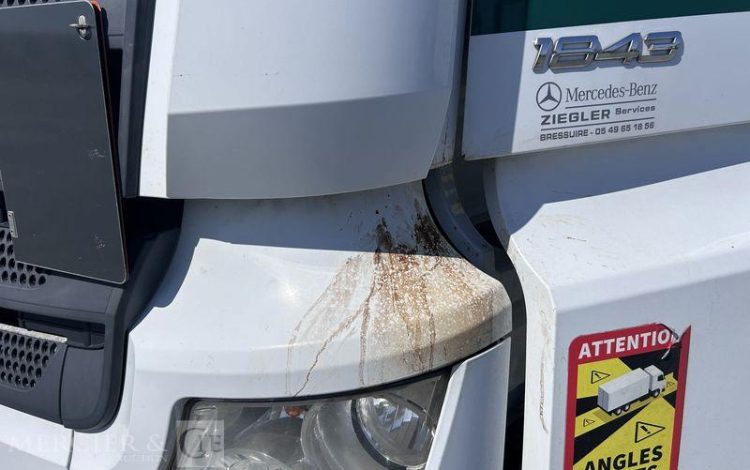MERCEDES ACTROS 1843 BLANC EZ-659-ZP