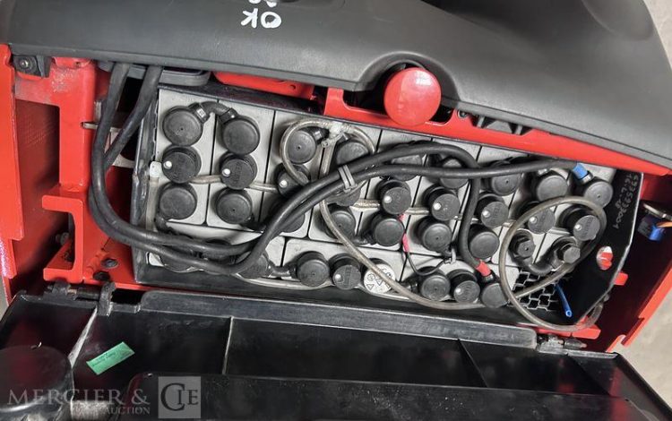 FENWICK GERBEUR ELECTRIQUE L12 – CAP 1T2 – AN2017 – 2161 HEURES ROUGE F1944