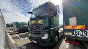MERCEDES ACTROS 1845 – NON-ROULANT VERT FA-603-YG