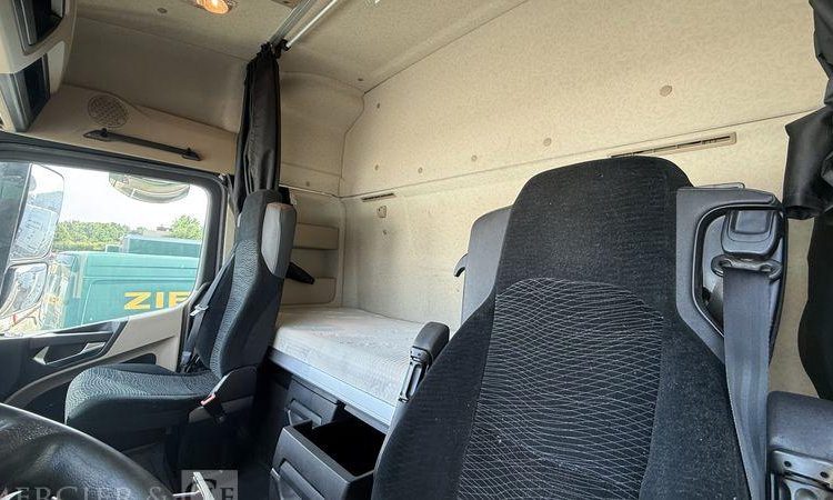 MERCEDES ACTROS 1845 – NON-ROULANT VERT FA-603-YG