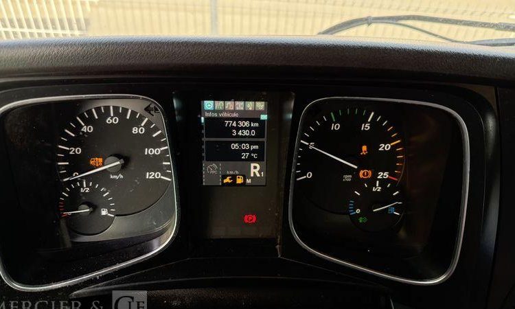 MERCEDES ACTROS 1845 – NON-ROULANT VERT FA-603-YG