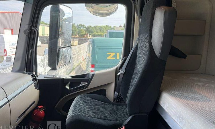 MERCEDES ACTROS 1845 – NON-ROULANT VERT FA-603-YG