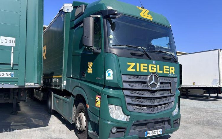 MERCEDES ACTROS 1845 VERT FA-682-LH