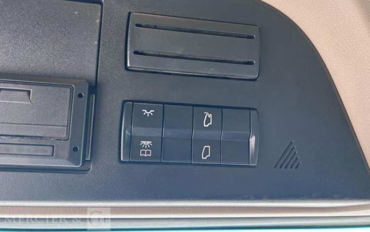 MERCEDES ACTROS 1845 VERT FA-682-LH