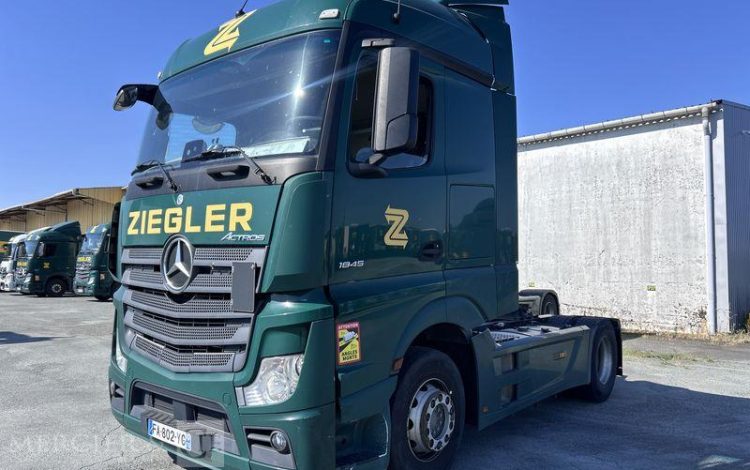 MERCEDES ACTROS 1845 BVA VERT FA-802-YG