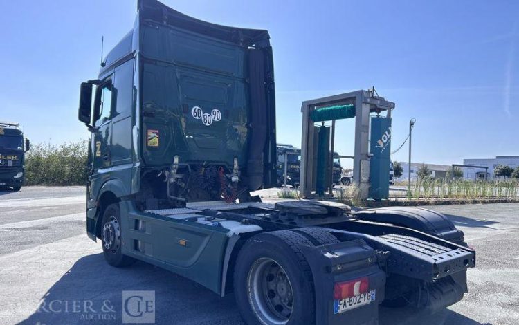 MERCEDES ACTROS 1845 BVA VERT FA-802-YG