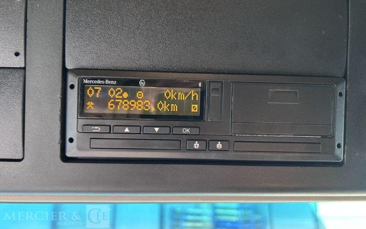 MERCEDES ACTROS 1842 CAISSE HAYON BLANC FB-250-CB