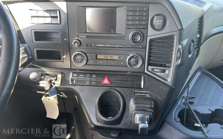 MERCEDES ACTROS 1843 BLANC FC-313-TM