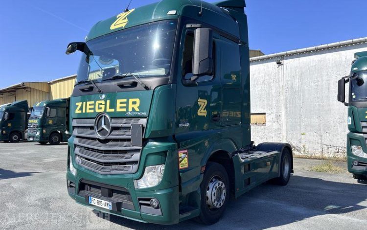 MERCEDES ACTROS 1845 VERT FC-815-AW