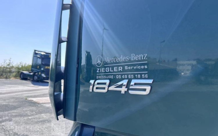 MERCEDES ACTROS 1845 VERT FC-815-AW