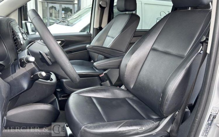 MERCEDES Vito GRIS FD-927-ZA