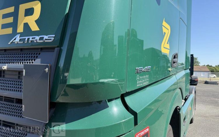 MERCEDES ACTROS 1845 VERT FF-312-LH