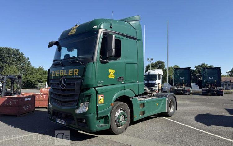 MERCEDES ACTROS 1845 VERT FF-499-MY