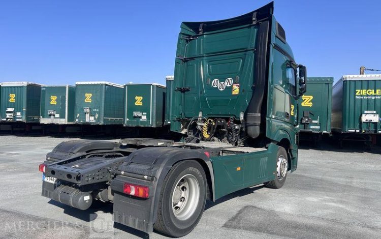 MERCEDES ACTROS 1845 VERT FG-648-DX