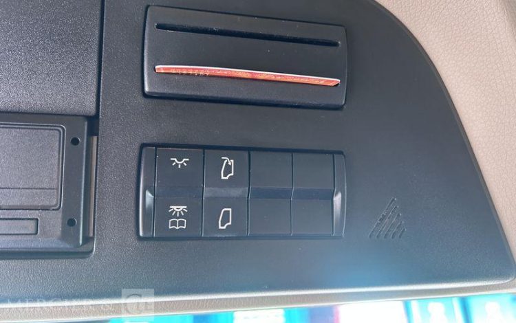 MERCEDES ACTROS 1845 VERT FG-648-DX