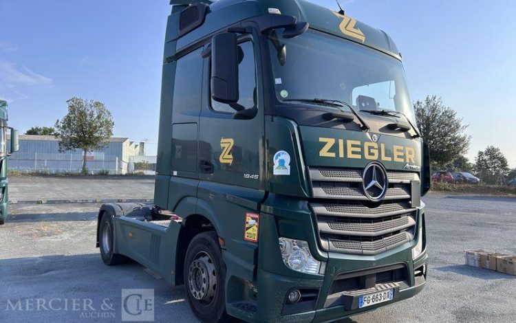 MERCEDES ACTROS 1845 VERT FG-663-DX