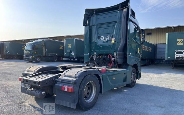 MERCEDES ACTROS 1845 VERT FG-663-DX