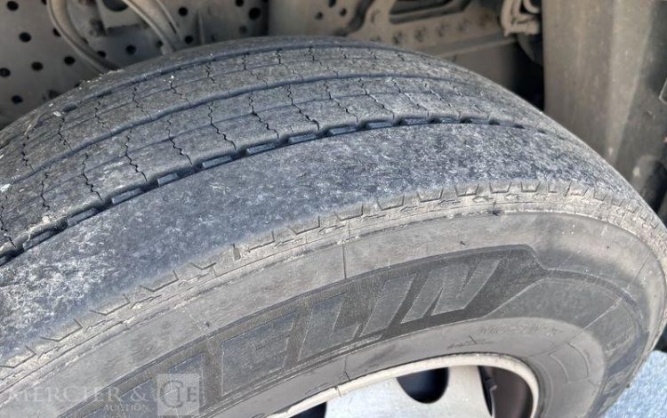 MERCEDES ACTROS 1845 VERT FG-663-DX