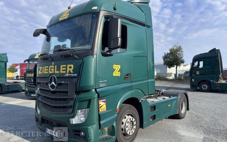MERCEDES ACTROS 1845 VERT FJ-010-NE