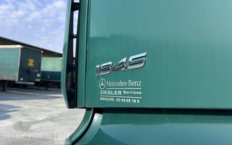 MERCEDES ACTROS 1845 VERT FJ-010-NE