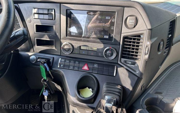 MERCEDES ACTROS 1845 VERT FJ-010-NE