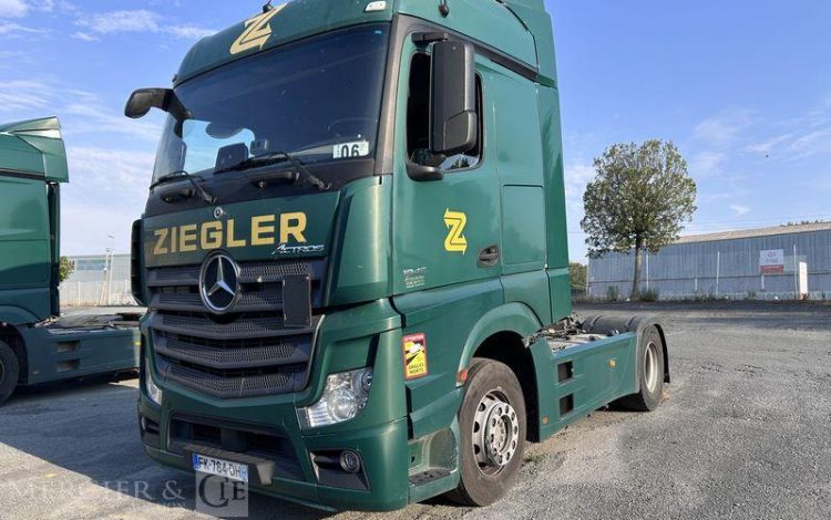 MERCEDES ACTROS 1845 VERT FK-784-DH
