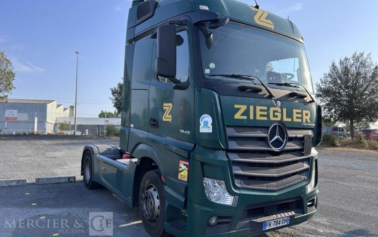 MERCEDES ACTROS 1845 VERT FK-784-DH