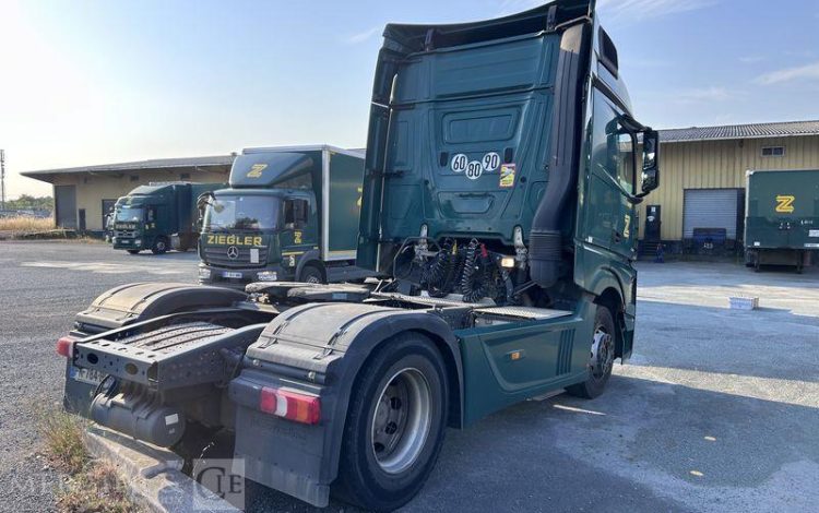 MERCEDES ACTROS 1845 VERT FK-784-DH