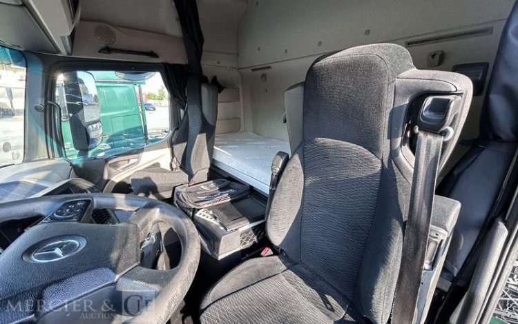 MERCEDES ACTROS 1845 VERT FK-784-DH