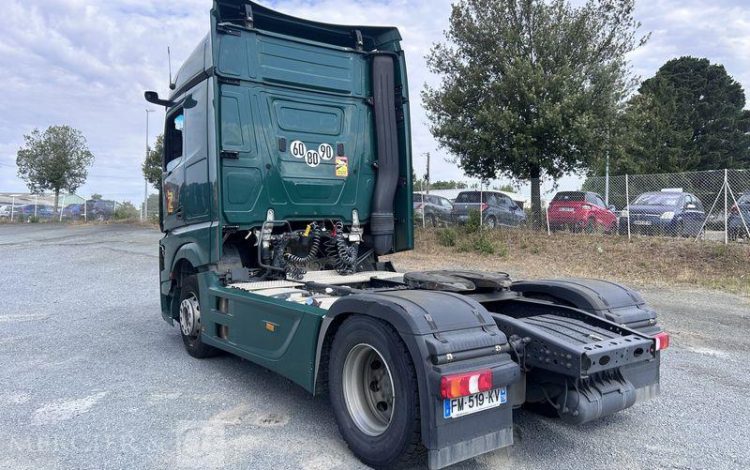 MERCEDES ACTROS 1845 VERT FM-519-KV