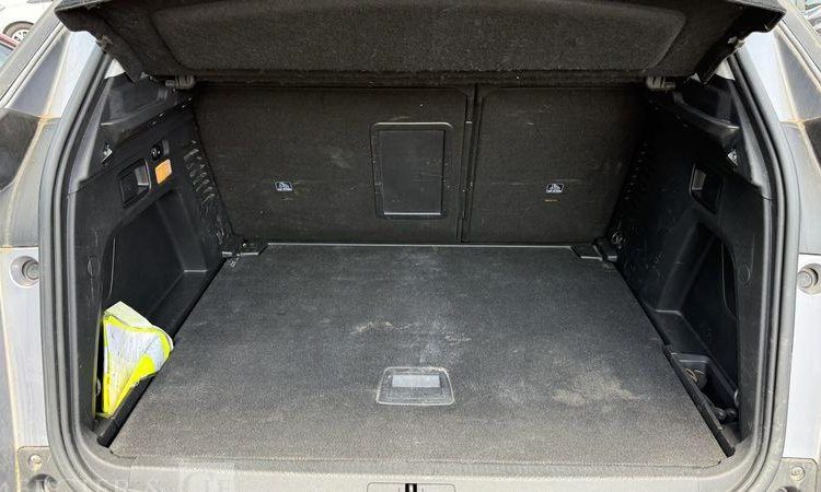PEUGEOT 3008 GRIS FM-841-ZT