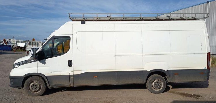IVECO DAILY 35S16 FOURGON – DIESEL – ANEE 2020 BLANC FP-515-FJ