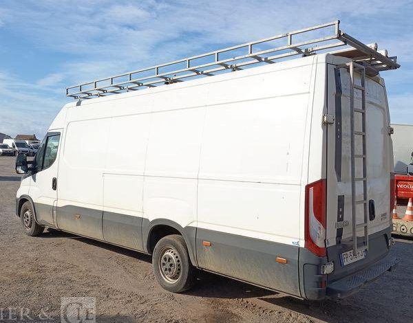 IVECO DAILY 35S16 FOURGON – DIESEL – ANEE 2020 BLANC FP-515-FJ