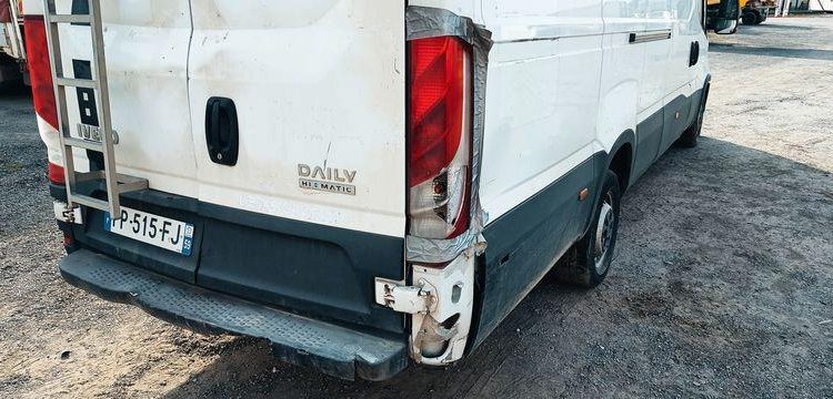 IVECO DAILY 35S16 FOURGON – DIESEL – ANEE 2020 BLANC FP-515-FJ