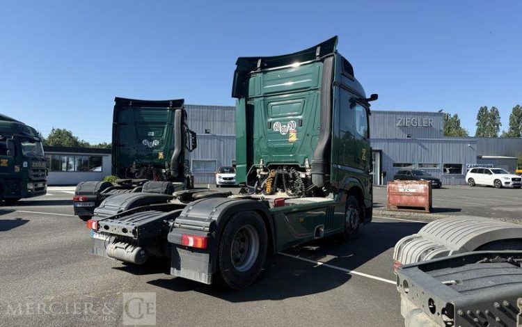 MERCEDES ACTROS 1845 VERT FP-674-RH