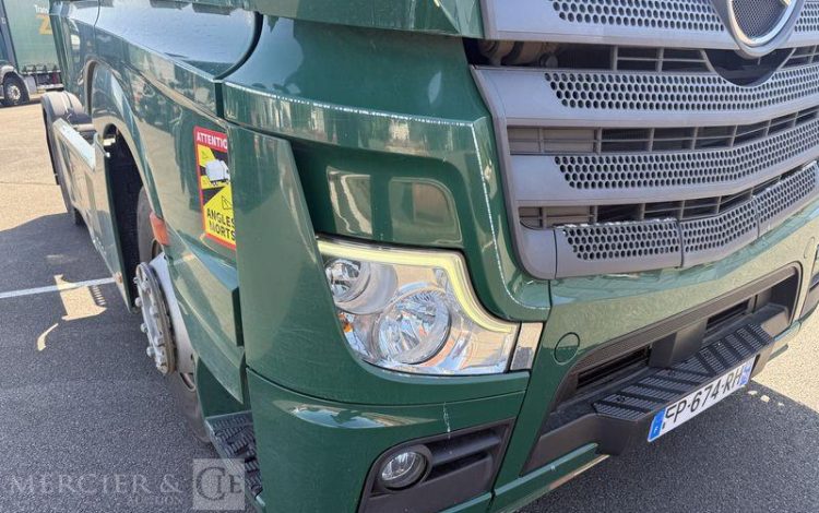 MERCEDES ACTROS 1845 VERT FP-674-RH