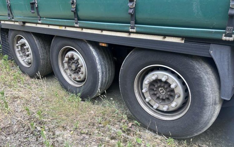 KRONE SREM PLSC 3 ESSIEUX 38T HAYON VERT FP-695-MT