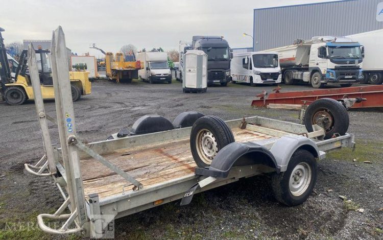 ECIM REMORQUE PORTE ENGIN 2 ESSIEUX – PTAC 3,5 TONNES – ANNEE 2020  FQ-210-AY