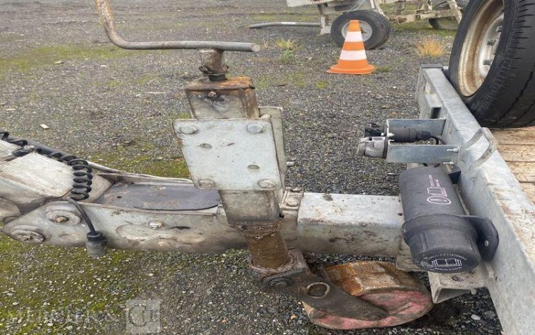 ECIM REMORQUE PORTE ENGIN 2 ESSIEUX – PTAC 3,5 TONNES – ANNEE 2020  FQ-210-AY