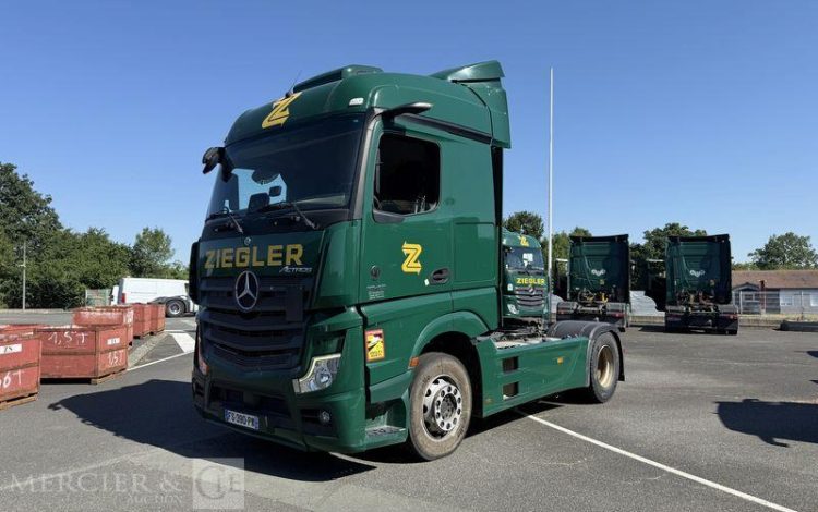 MERCEDES ACTROS 1845 BVA VERT FS-390-PW