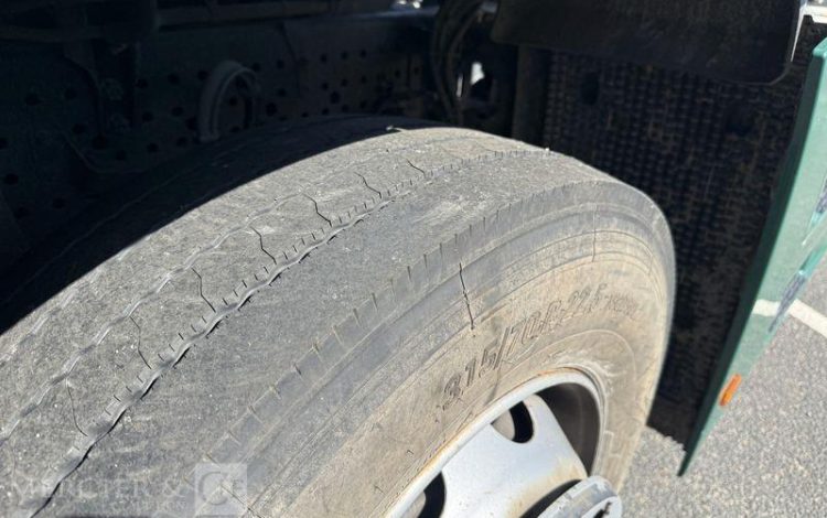 MERCEDES ACTROS 1845 BVA VERT FS-390-PW