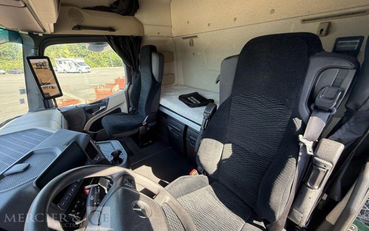 MERCEDES ACTROS 1845 BVA VERT FS-390-PW