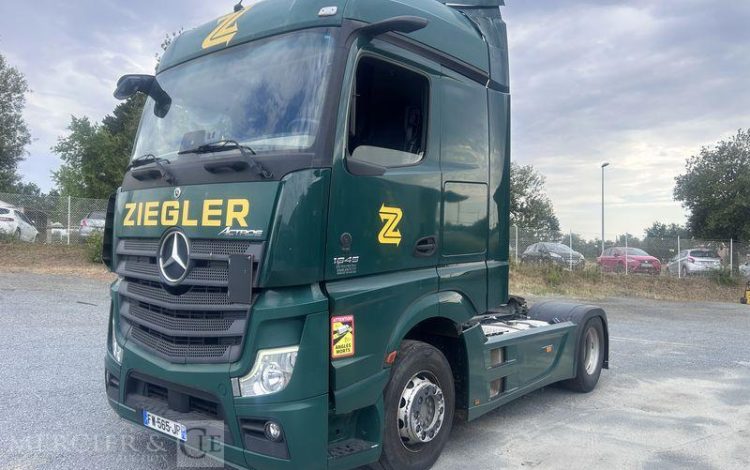 MERCEDES ACTROS 1845 VERT FW-565-JP