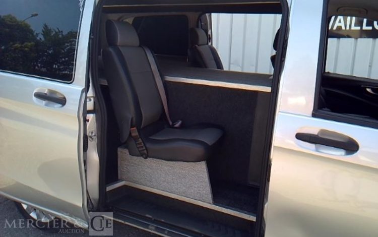 MERCEDES VITO 114 CDI LONG FINITION PRO EQUIPE POMPES FUNEBRES GRIS FY-327-SC