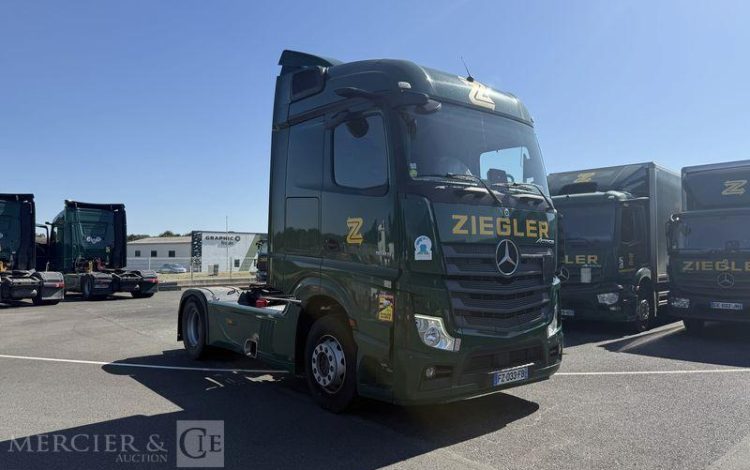 MERCEDES ACTROS 1845 VERT FZ-033-FB