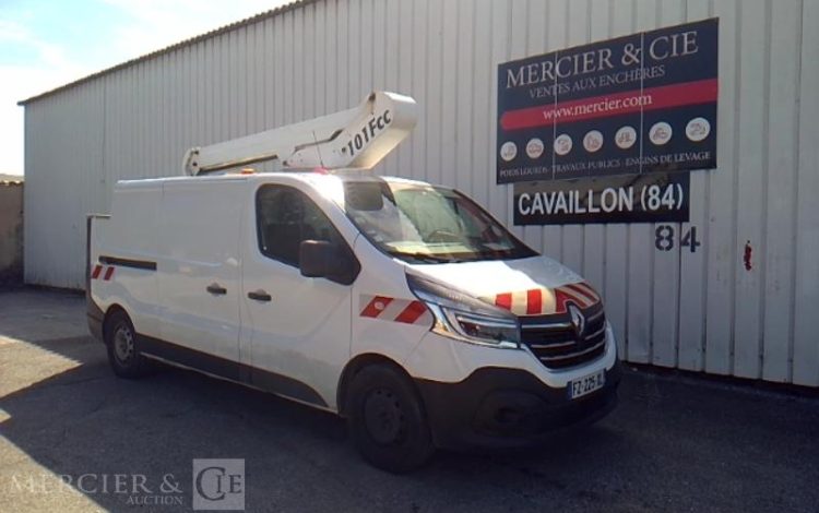 RENAULT TRAFIC NACELLE SUR VL L2H1 1200 145CH GD CONFORT 10M – 796H BLANC FZ-225-XL