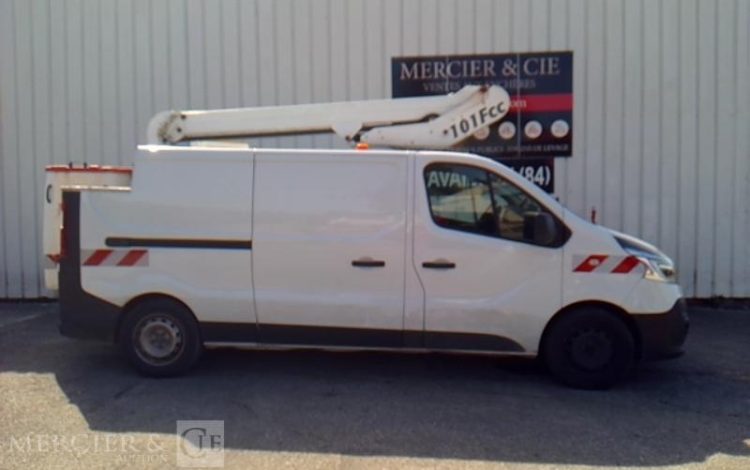 RENAULT TRAFIC NACELLE SUR VL L2H1 1200 145CH GD CONFORT 10M – 796H BLANC FZ-225-XL